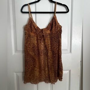 UO OUT FROM UNDER Carly Girl Crush Longline Flyaway Cami In Snake Print size xl